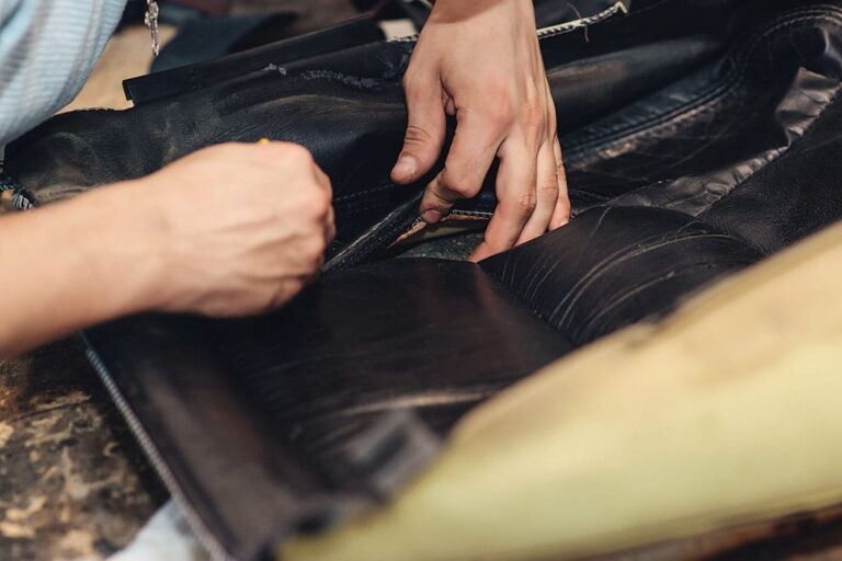 Trimmer fitting black vinyl upholstery